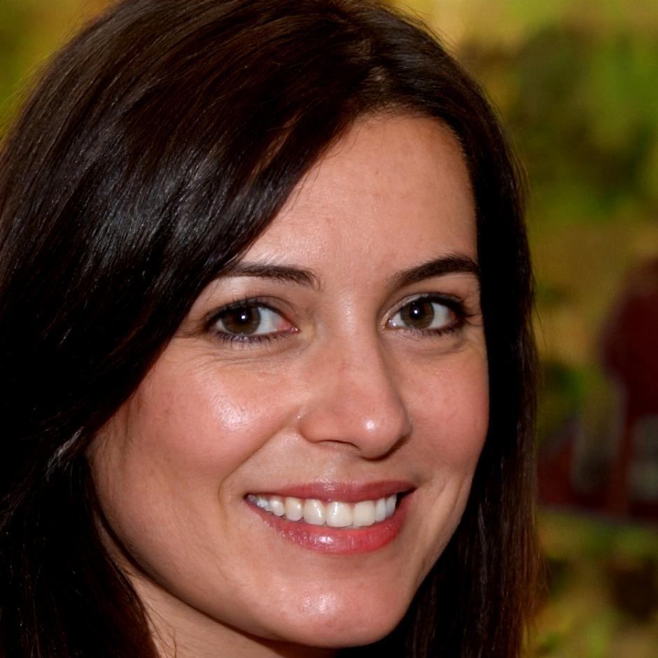 María González, Directora de Análisis Financiero